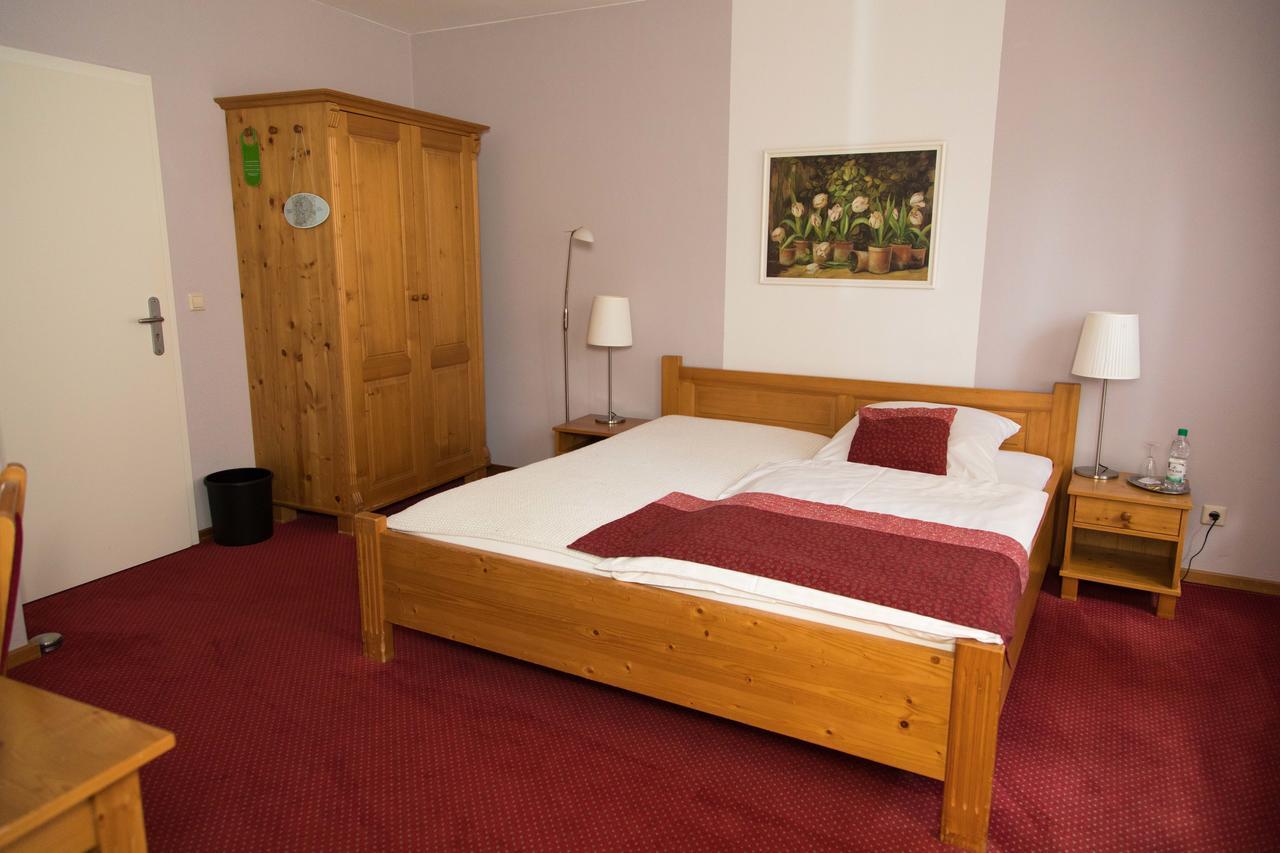 Hotel Blaue Blume Freiberg Exterior photo